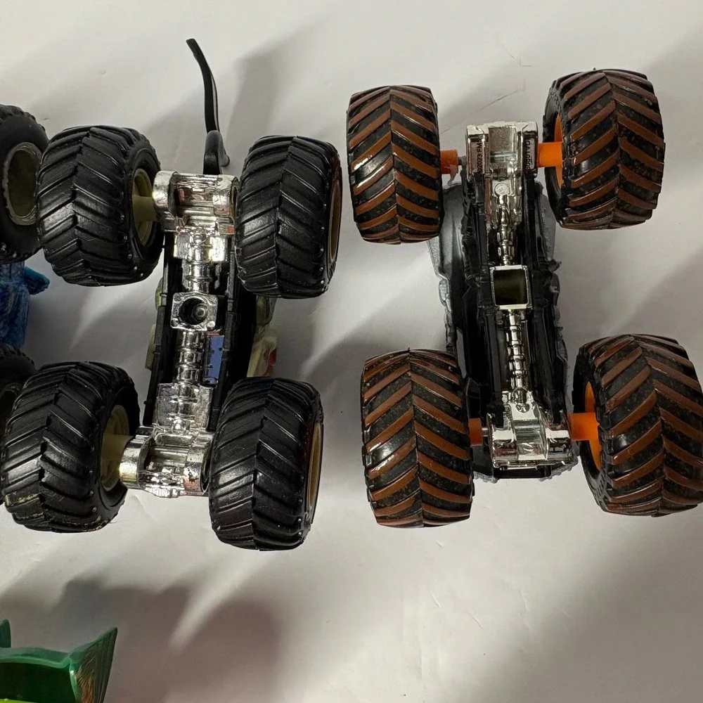 Hot Wheels Monster Jam Truck Lot Max-D Mega-Wrex El Toro Loco Ranger Rescue